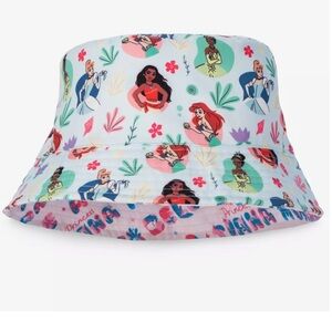 Disney Reversible Bucket One side has Disney Princesses